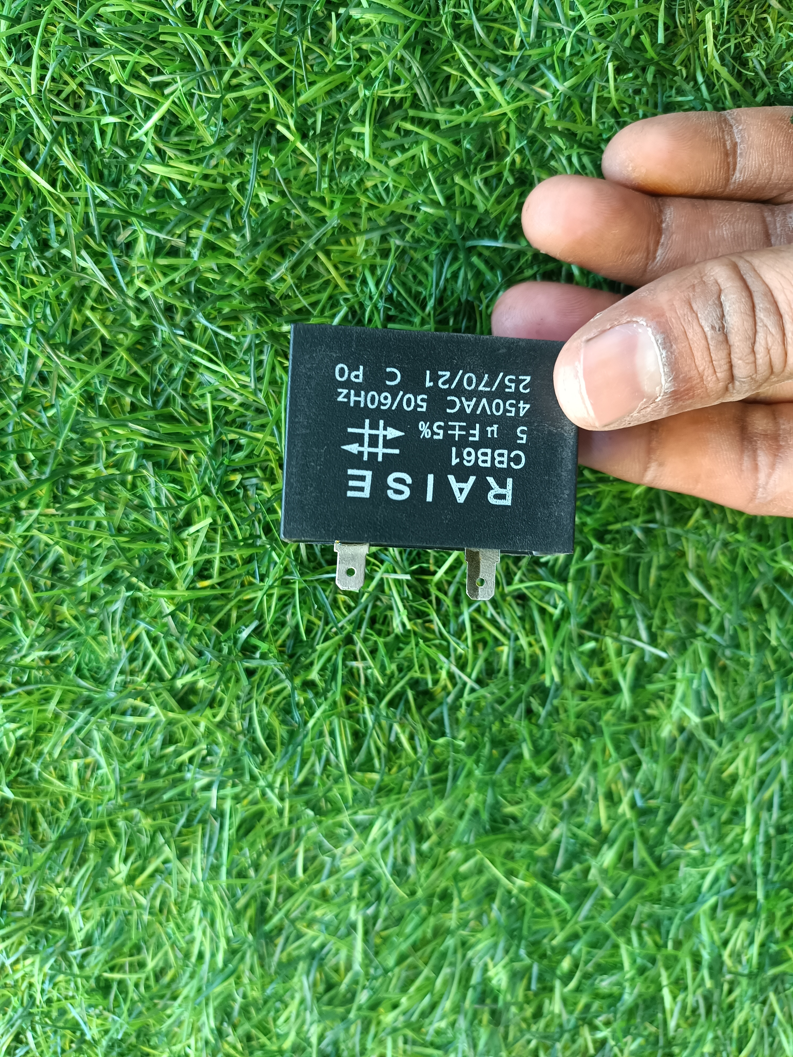 Capacitor sumsumg Black